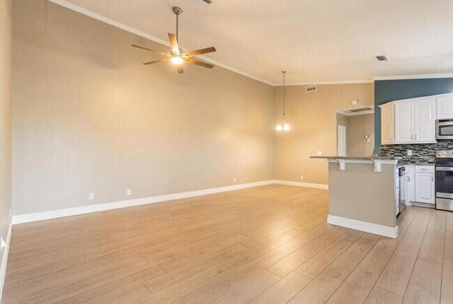 Photo - 5694 Northpointe Ln