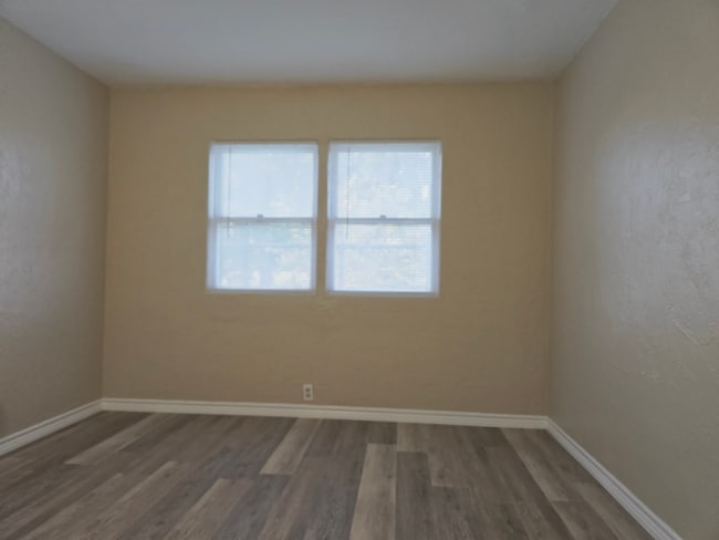 Photo - 808 W Cypress Ave Unit 7