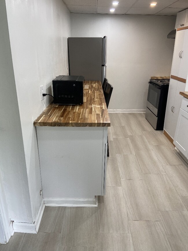 Cocina para comer - 3388 Harrison Rd Unidad Downstairs Apt2