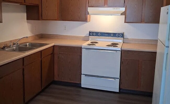 Photo - 505 E 4th St