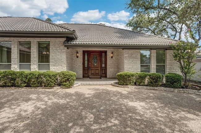 410 Rolling Green Dr