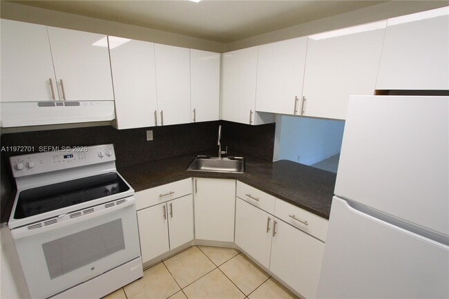 Photo - 801 NW 47th Ave Unidad 121W