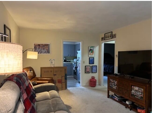 152 Roosevelt Ave Unit 2