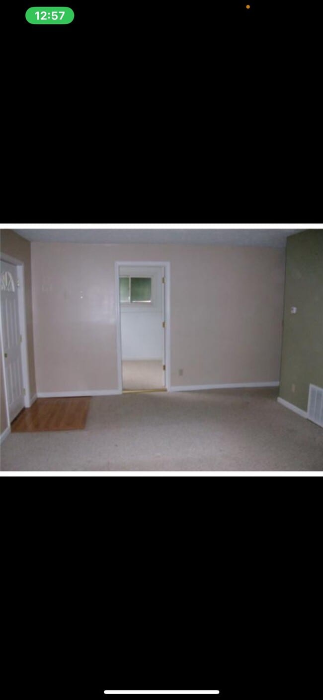 Photo - 125 E Rouse St