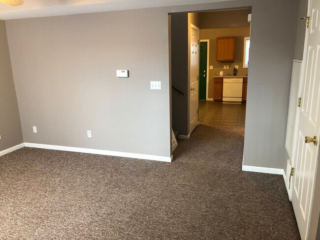 Photo - 610 Rose St
