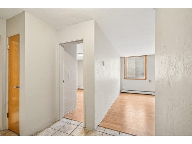 Photo - 2525 3rd Ave S Unidad 3