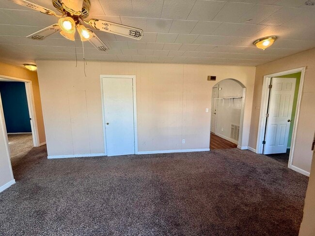 Photo - 3013 Lavell Ave