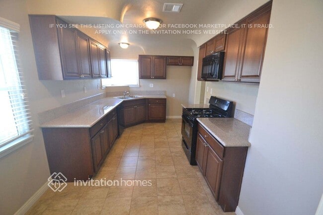 Photo - 836 W 109th Pl