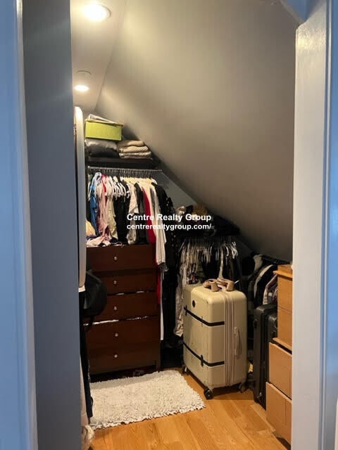 180 Hillside St Unit 4