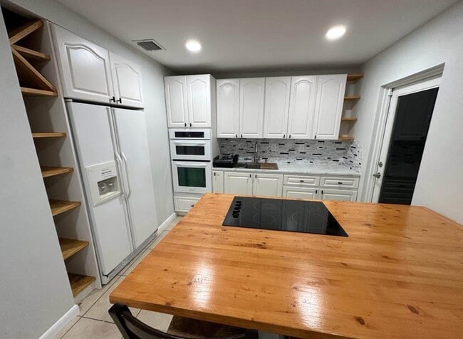 Photo - 2881 NW 196th Ter