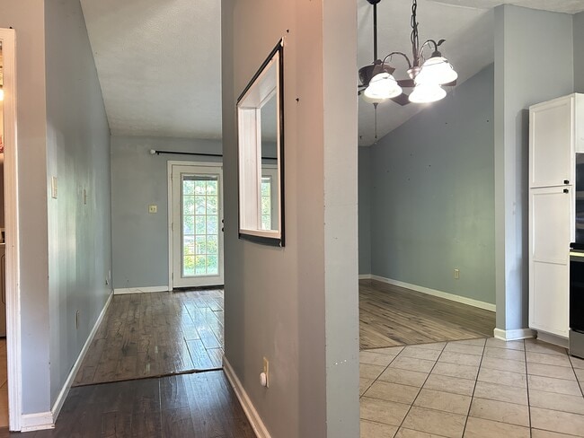 Photo - 457 Channing Way