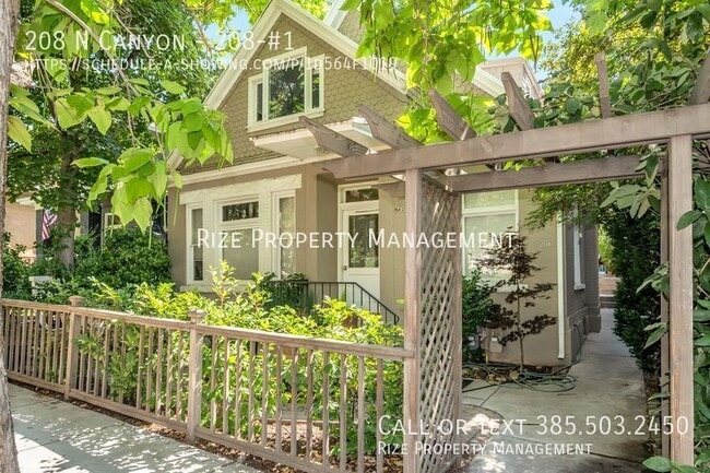 Building Photo - 208 N Canyon-208-#1 Unit 208-#1