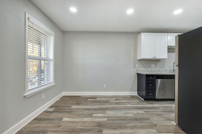 Photo - 1005 Summer Ct Cir Unit 1005 SC B