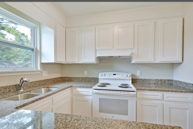 Photo - 202 Miami St Unit A