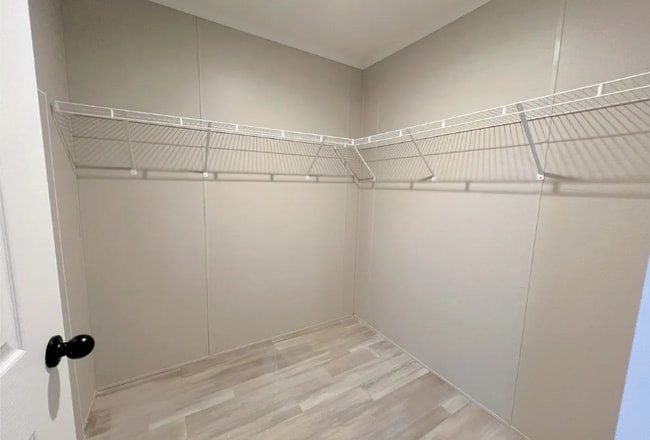 Photo - 6588 N Hampshire Dr