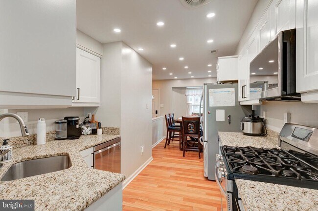 Photo - 92 Kirkwood Dr