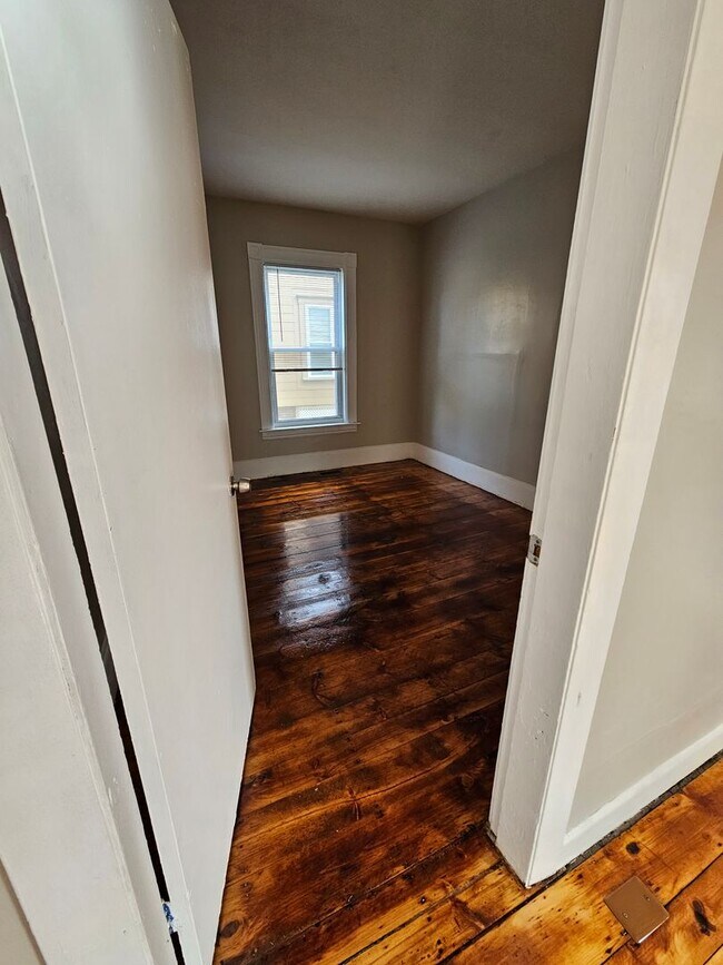 41 Hevey St Unit 1