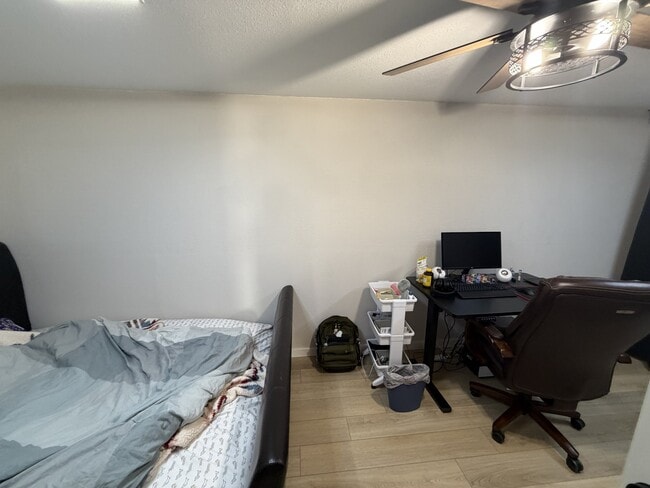 Photo - 2914 Sunset Dr W