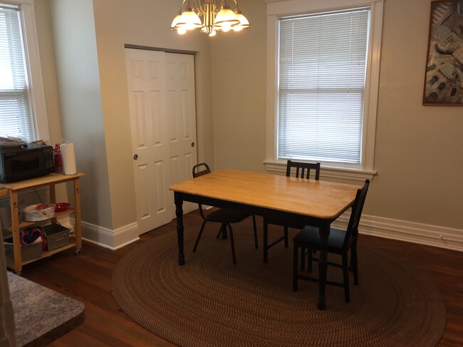 Dining Area - 532 Riddle Rd Unit Apt. 2
