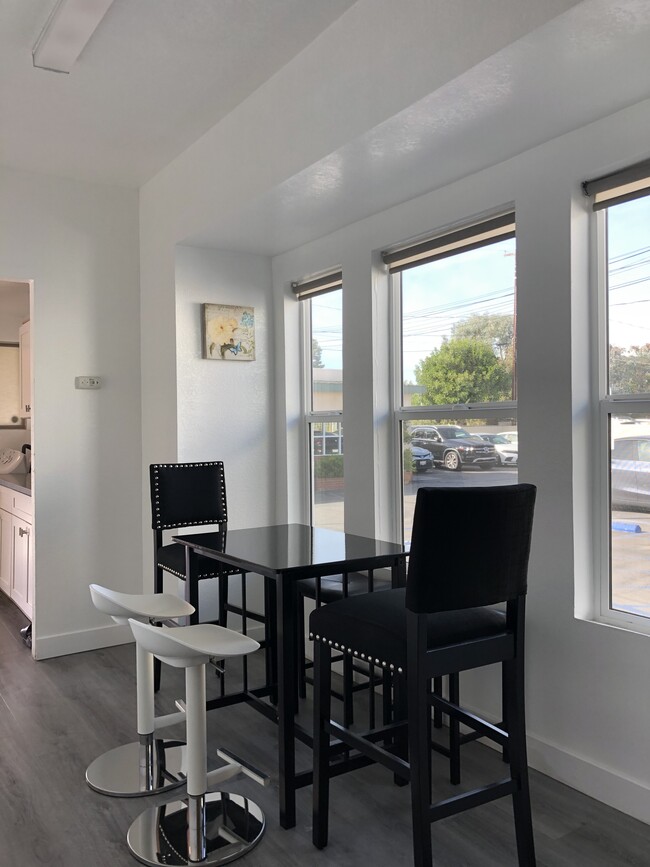 Dining Room - 115 N San Gabriel Blvd Apartments