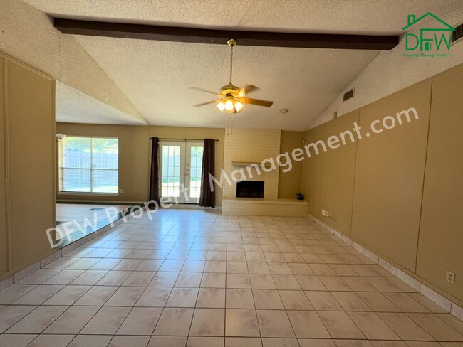 Photo - Charming 3-Bedroom Home with Fenced Backya...