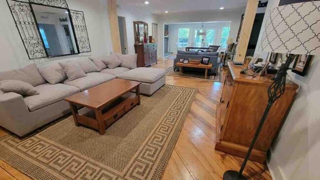 Building Photo - 7008 SC-187 Rental