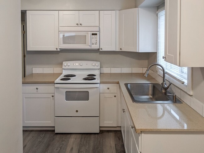 Photo - 322-324 Williams St Unit 322