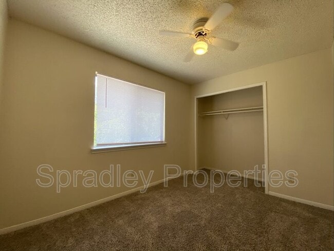 Photo - 4801 Stone Ridge Dr