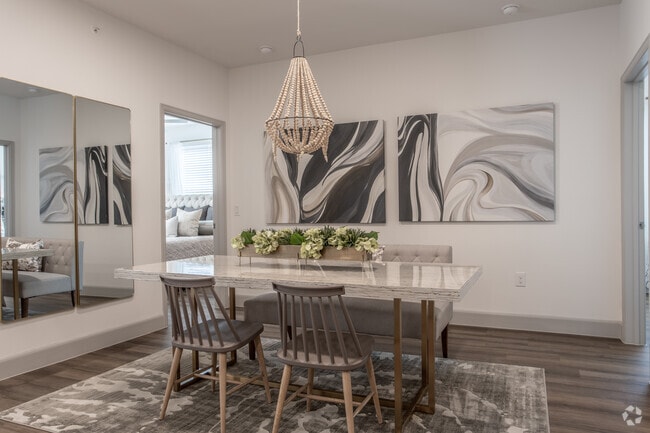 2 BR, 2 BA - 1322 SF