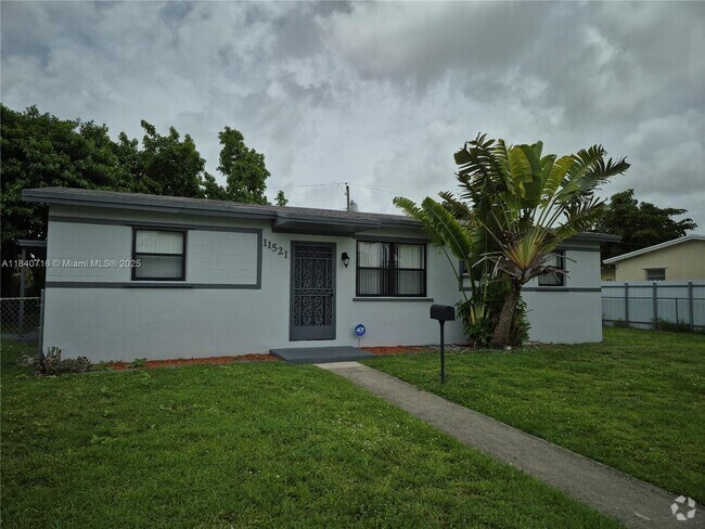 Building Photo - 11521 SW 138th St Rental