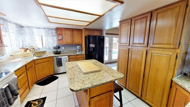 Photo - 1950 S Saguaro Cir