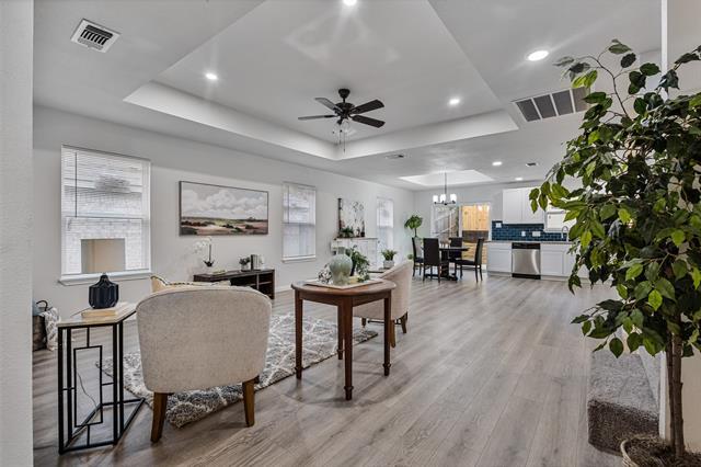 Photo - 1009 N Barrett Ave