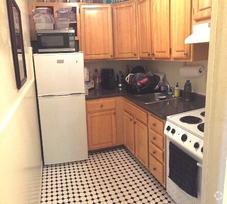 Building Photo - 471 Commonwealth Ave Rental