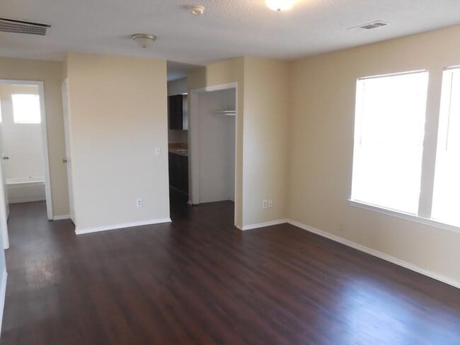 Photo - 212 Monterrey St