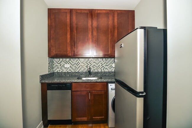 Photo - 555 W Arlington Unidad 217