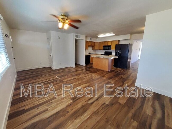 Photo - 1444 W Huntington Dr