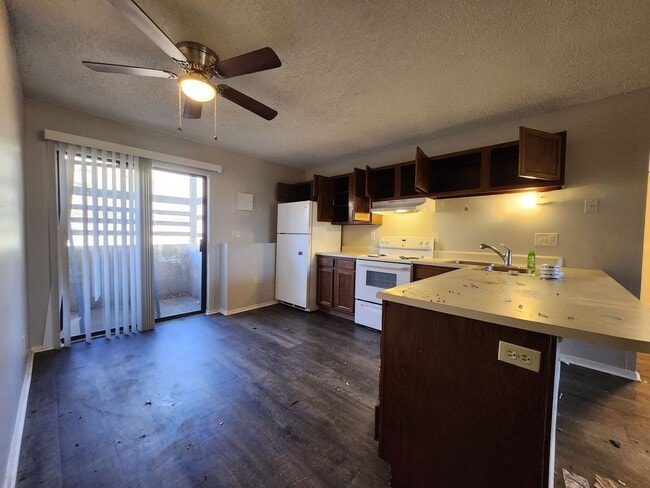 Photo - 2922 Straus Ln Unit B