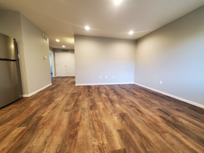 Photo - 2322 College St Unit 1