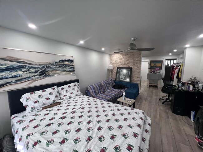 Building Photo - 944 Meridian Ave Unit 5