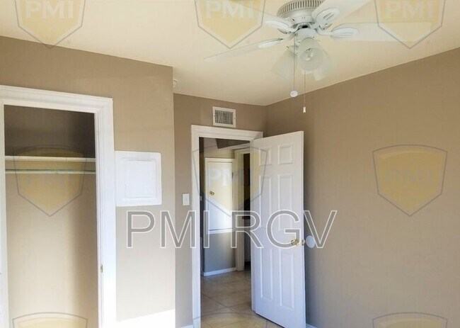 Photo - 1803 Washington Ave Unidad 8