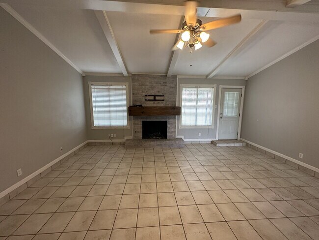Photo - Spacious 3/2 in Central Lubbock!