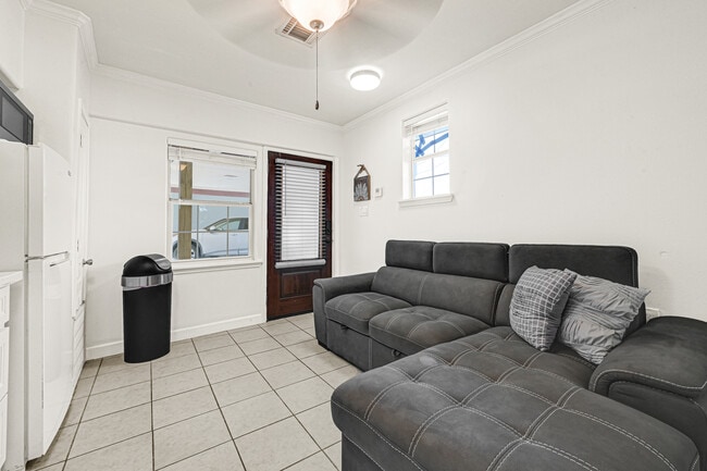 Photo - 2809 Tooke St Unit D
