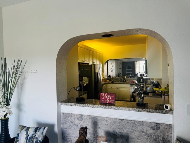 Photo - 10700 NW 66th St Unit 414