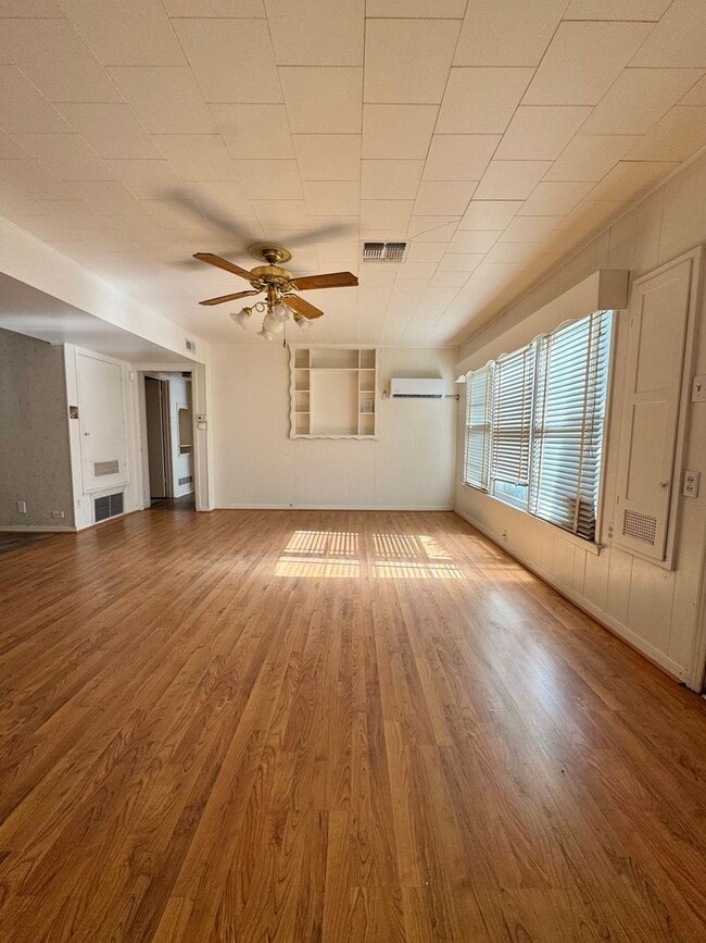 Photo - NOW AVAILABLE - 2-Bedroom Duplex Near ASU Campus + Water/Sewer/Trash Included!