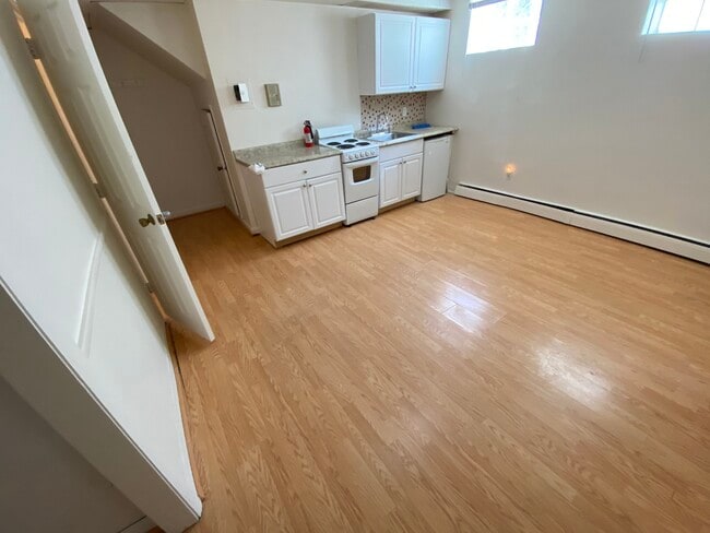 Photo - 12 Aberdeen St Condo Unit #A