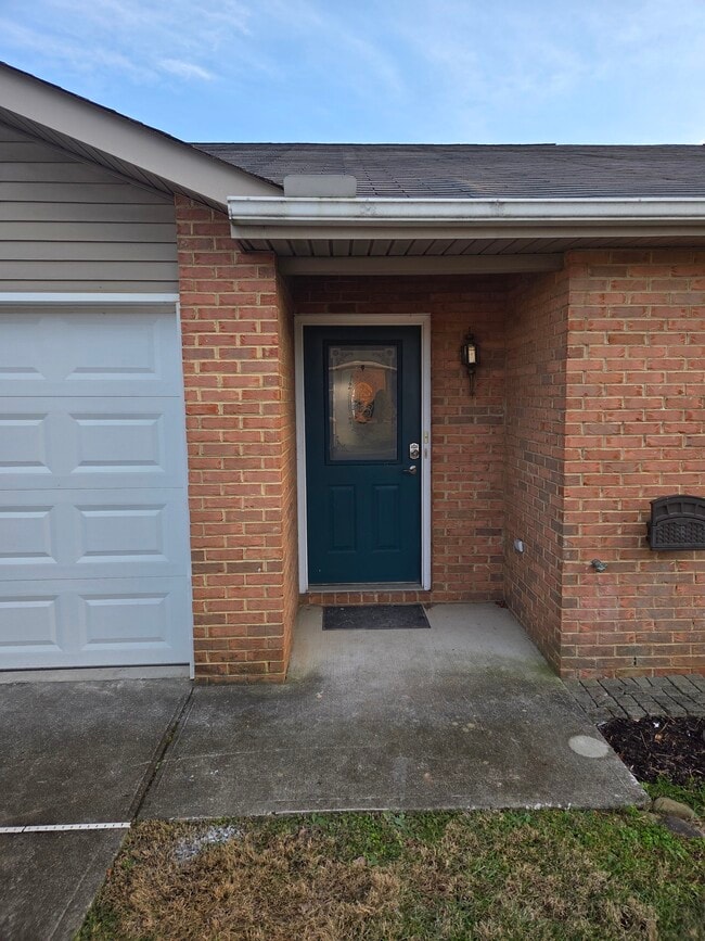 Building Photo - 8022 Intervale Way