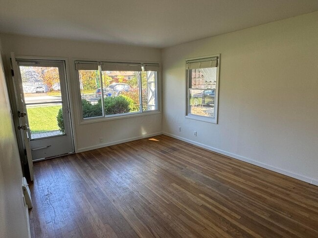 Photo - 1953 Fishinger Rd