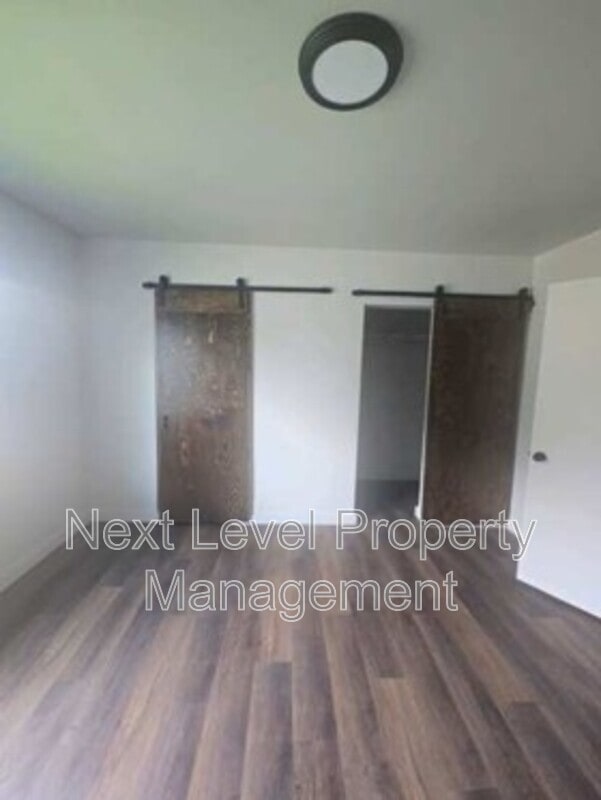 Photo - 1003 6th Ave W