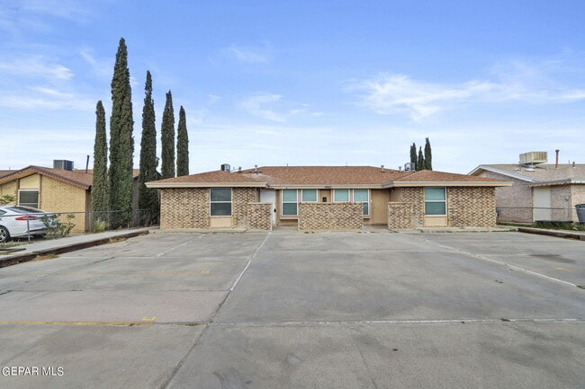 Building Photo - 10012 Caribou Dr Rental