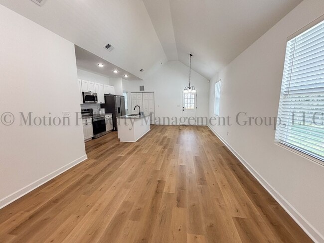 Photo - 1121 Wilmington Ave